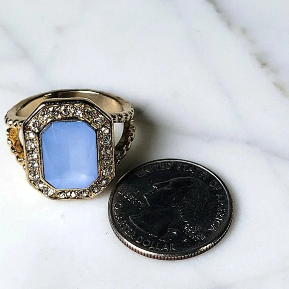 Statement Cocktail Ring Sz 11.25 Large Pale Blue Emerald Cut Rhinestone … - Picture 9 of 10